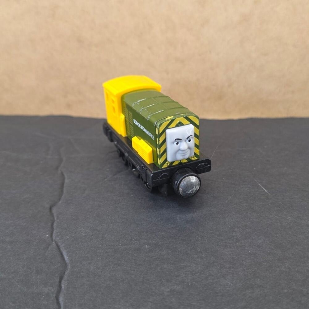 Thomas the Tank Engine Take n Play Iron Arry 2013 Mattel